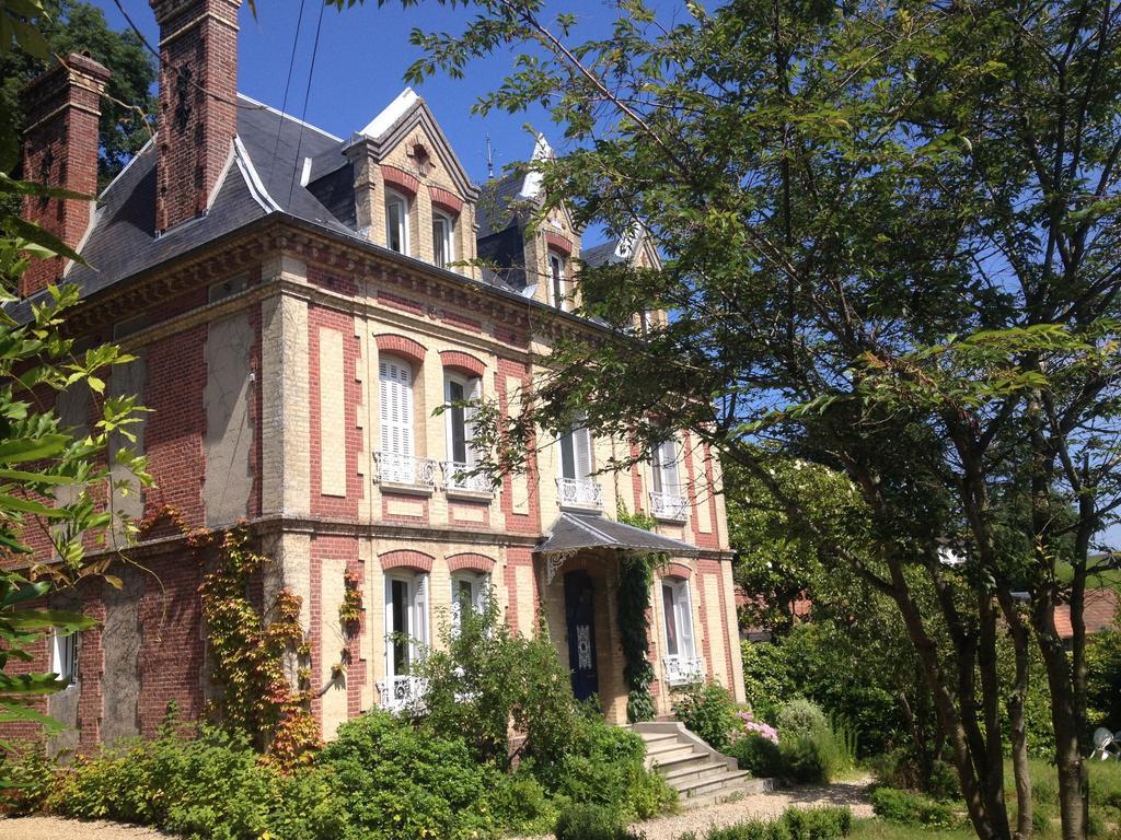 La Liniere Bed & Breakfast La Riviere-Saint-Sauveur ภายนอก รูปภาพ
